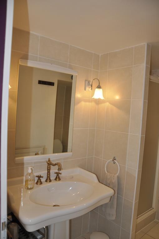Bed and Breakfast Les Cigales Charols Zewnętrze zdjęcie