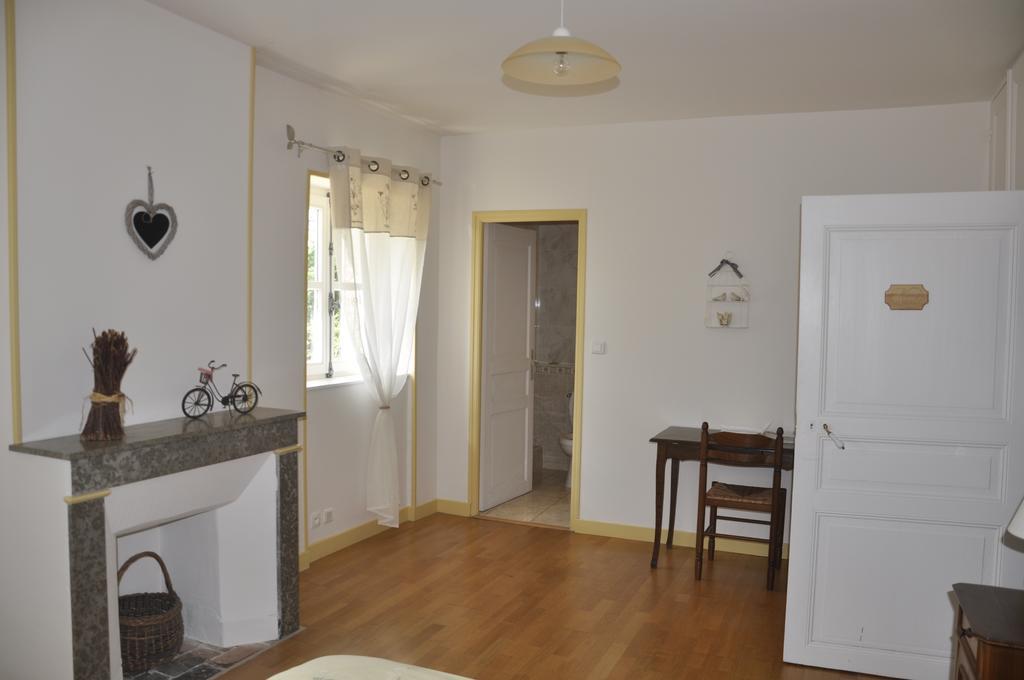 Bed and Breakfast Les Cigales Charols Zewnętrze zdjęcie