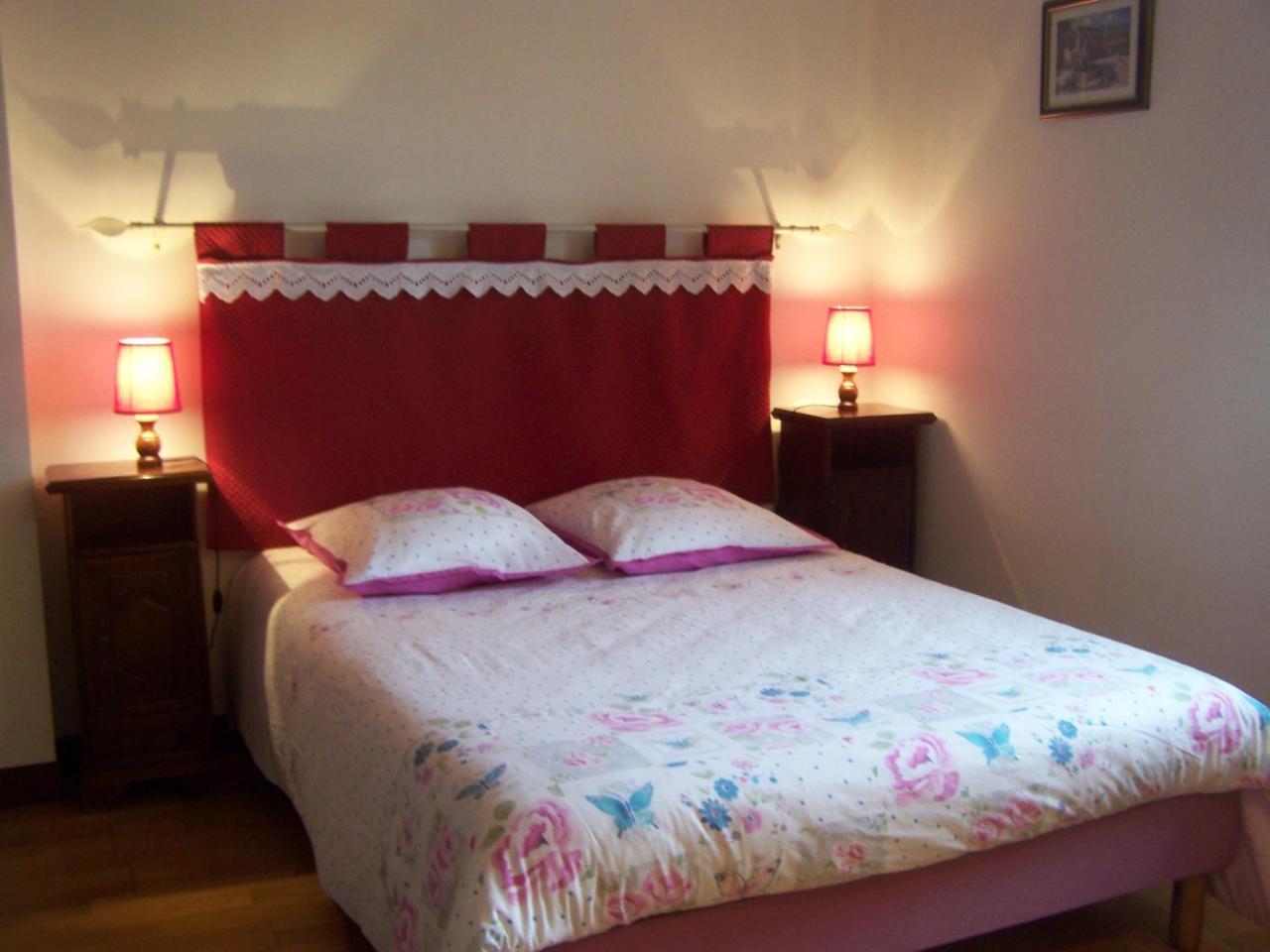 Bed and Breakfast Les Cigales Charols Zewnętrze zdjęcie